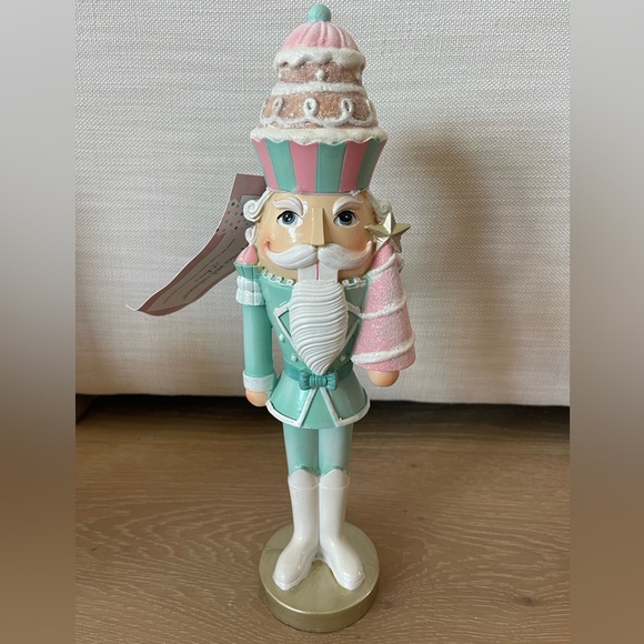 Pink & Mint Green Nutcracker - Picture 1 of 5